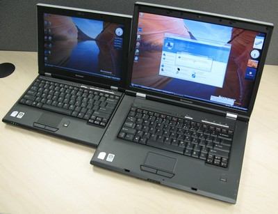 15.4" screen Lenovo N200 on the right compared to 12.1" screen Lenovo V200 on the left.